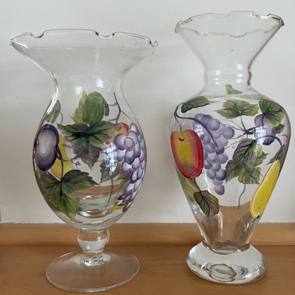 TRACEY PORTER Pair of Hand Painted Glass Vases with Fruit EUC - Picture 2 of 12